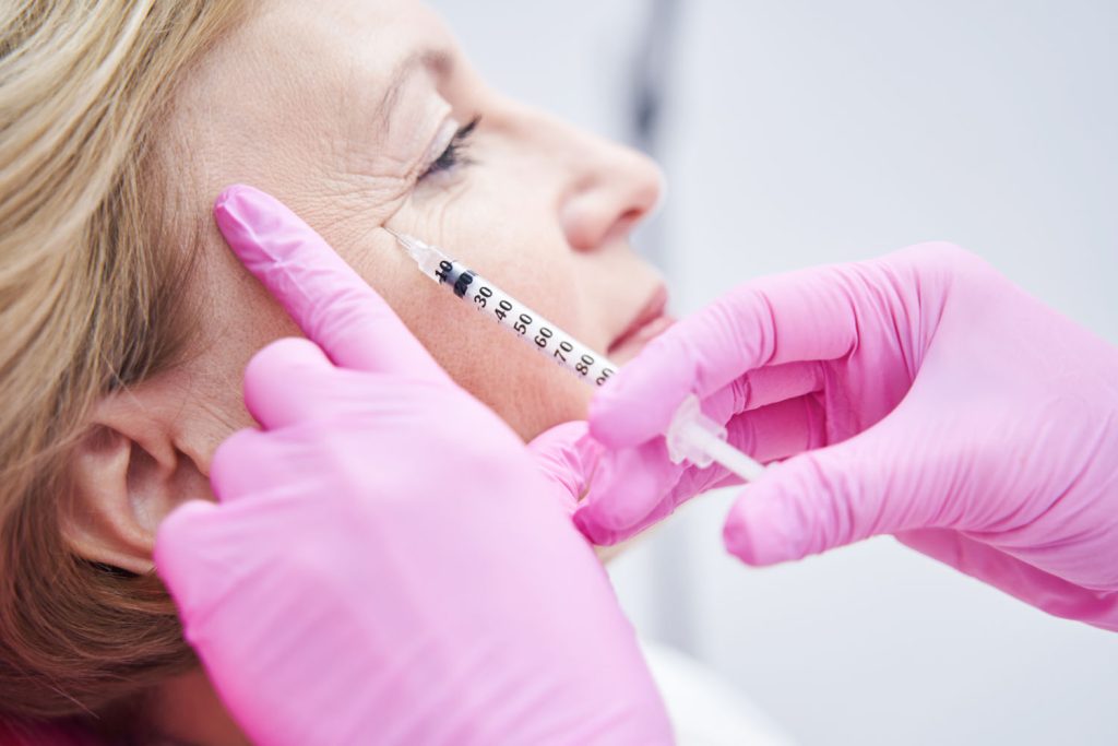 focused photo on female hand holding syringe 2026 03 20 01 03 37 utc